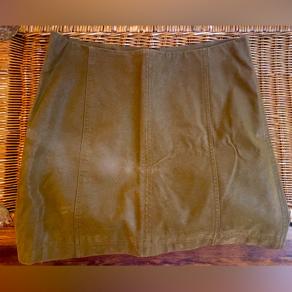 Free People size 12 brown mini skirt